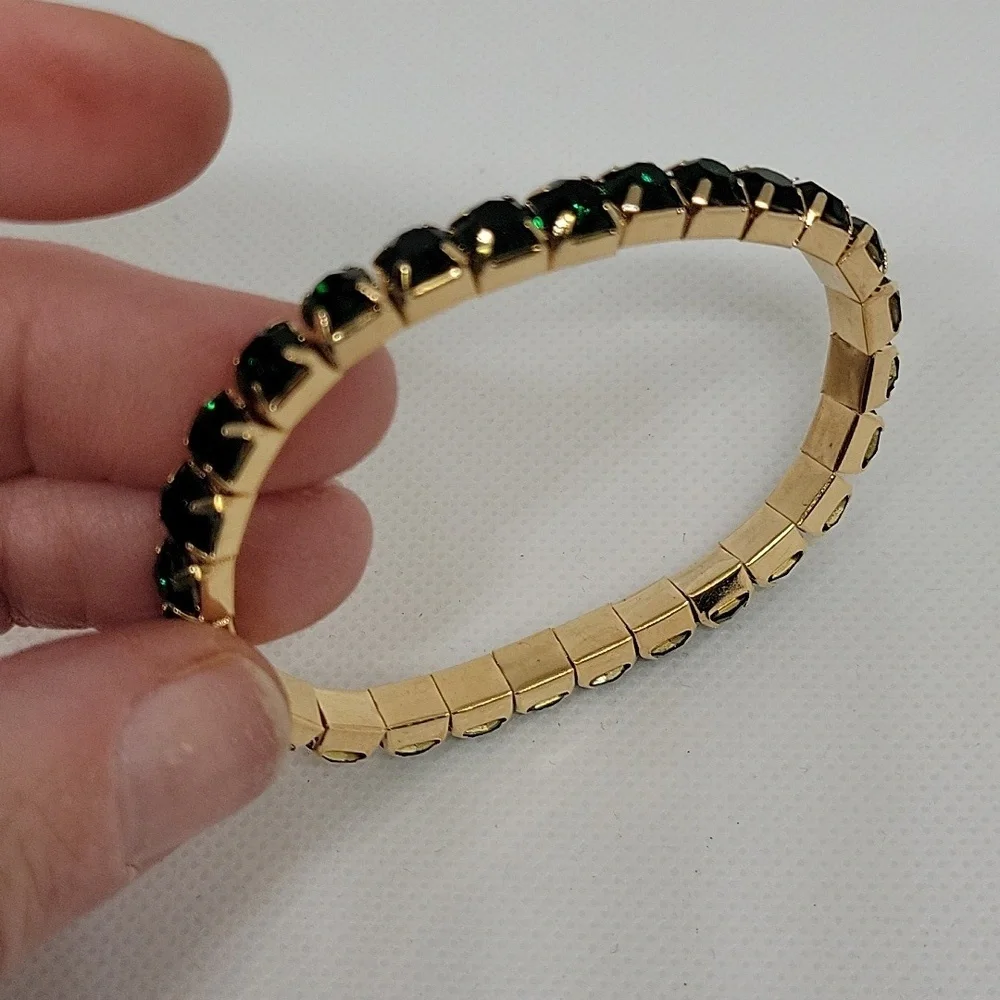 Gold Tone Emerald Green Stretch Bracelet